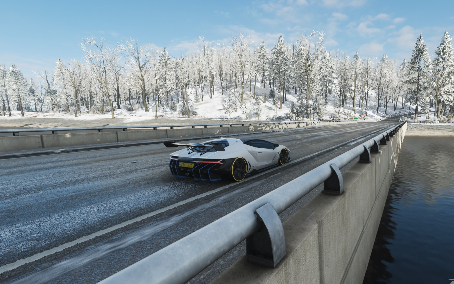 群马飙车英国分区发来贺电 ae86上岛了