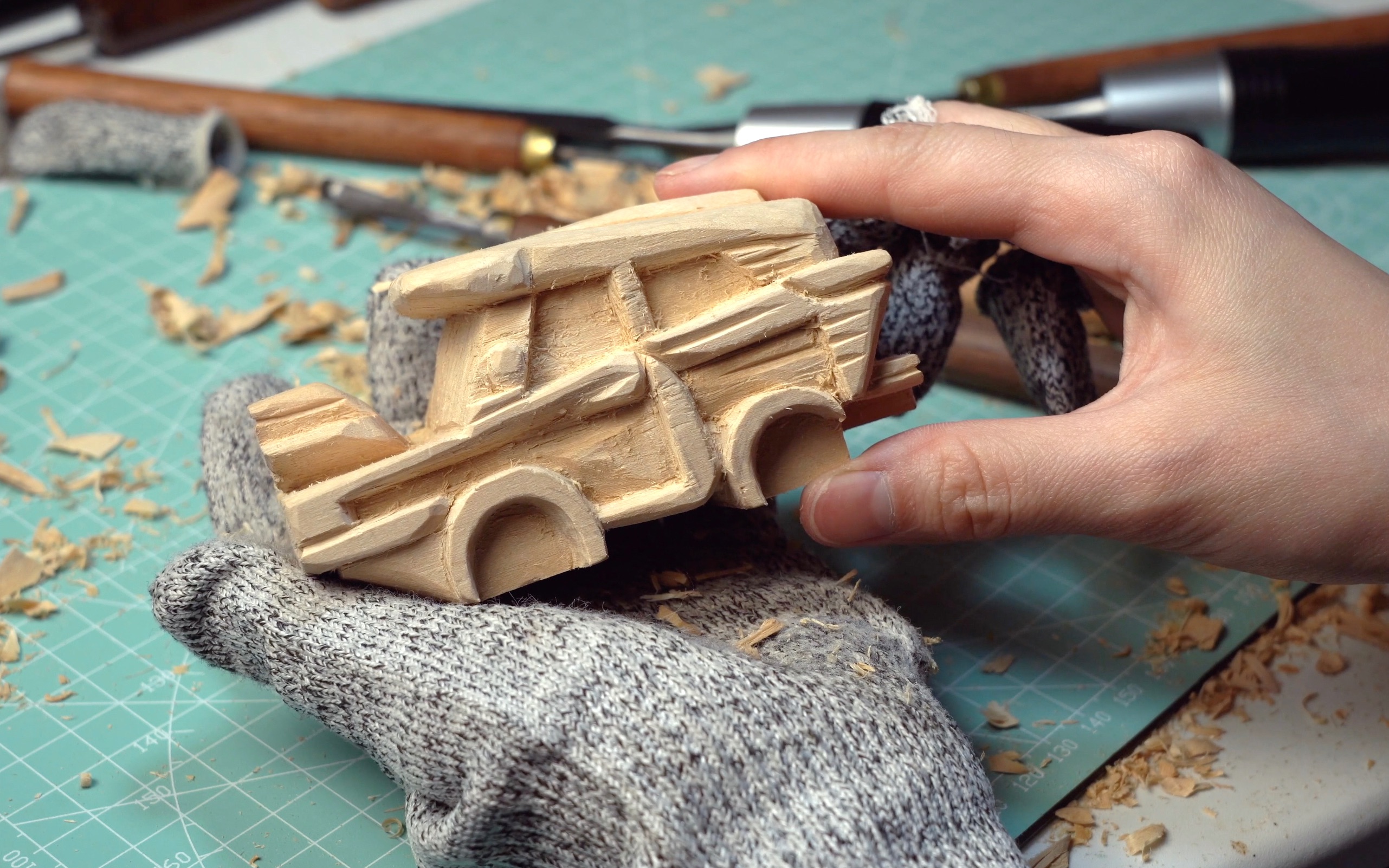 【木雕手作】椴木小汽车·上|沉浸式纯手工雕刻