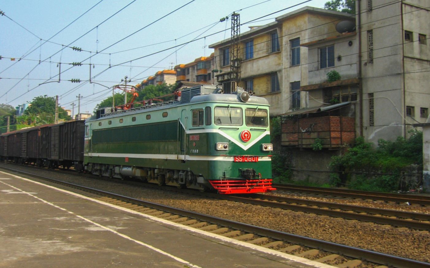 【京广铁路2010】韶山1在广铁的最后时光_哔哩哔哩_bilibili