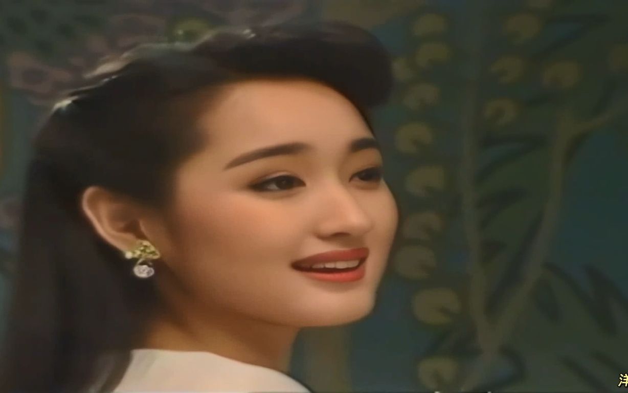 《风含情水含笑》杨钰莹(1992年经典歌曲)哔哩哔哩bilibili