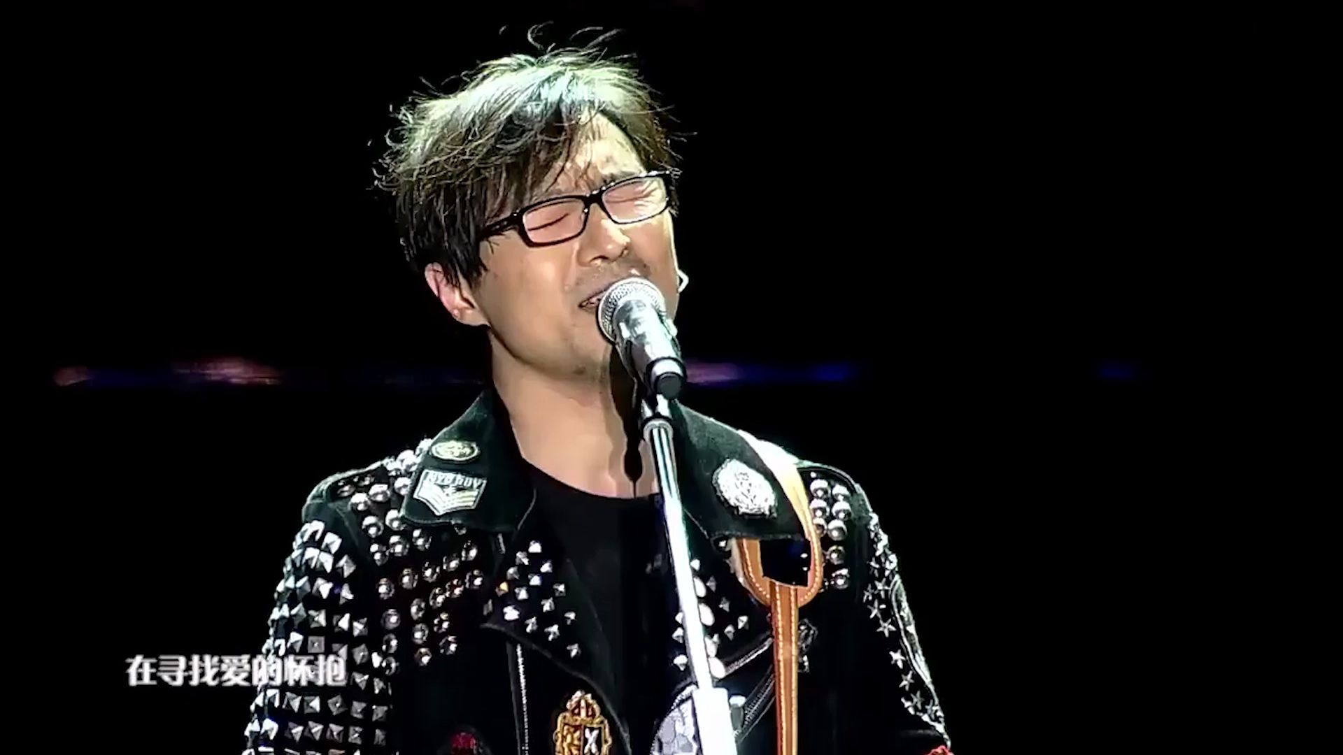 汪峰现场一首《勇敢的心》一张口就是直击内心的声音!