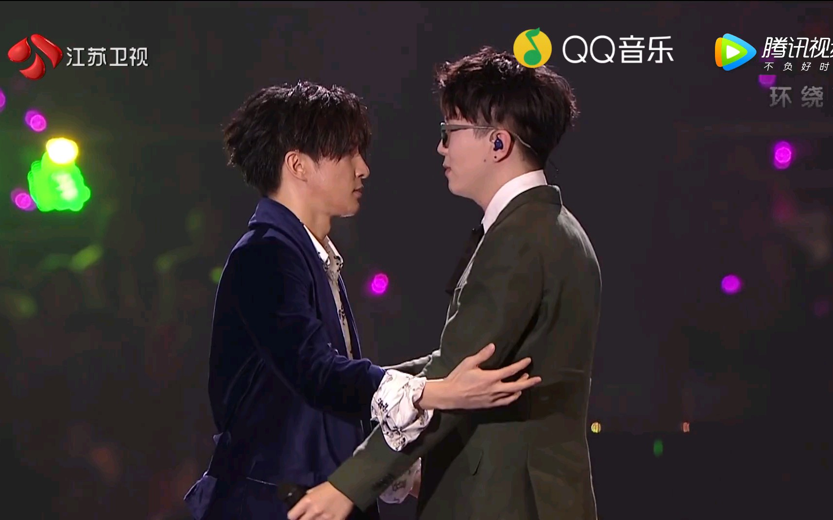 毛不易/薛之谦–消愁("让幸福照亮你"江苏卫视2018跨年演唱会