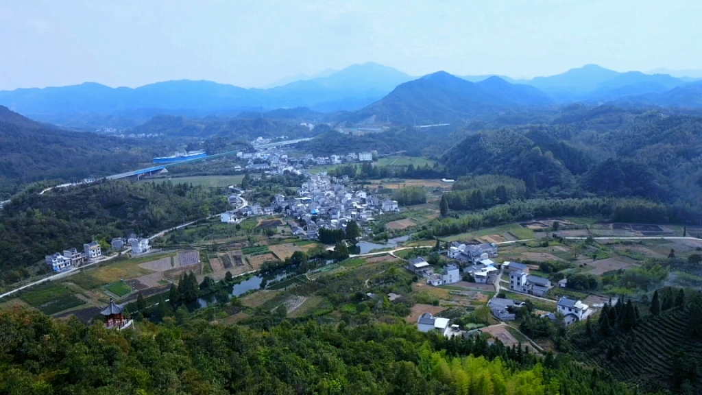 航拍祁门县柏溪乡柏溪村风光