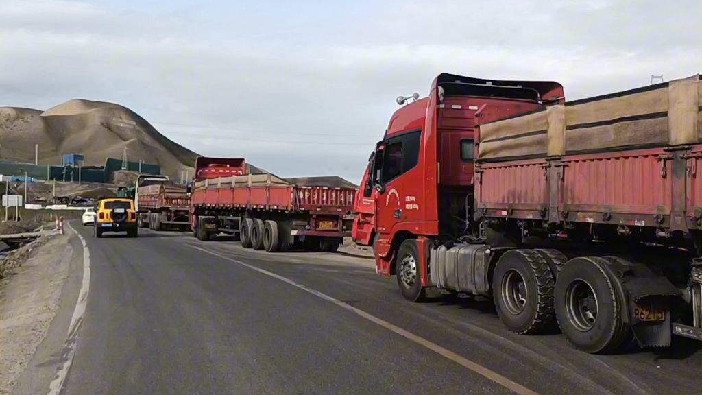 走s101省道,前往宽沟煤矿,一路风景很美