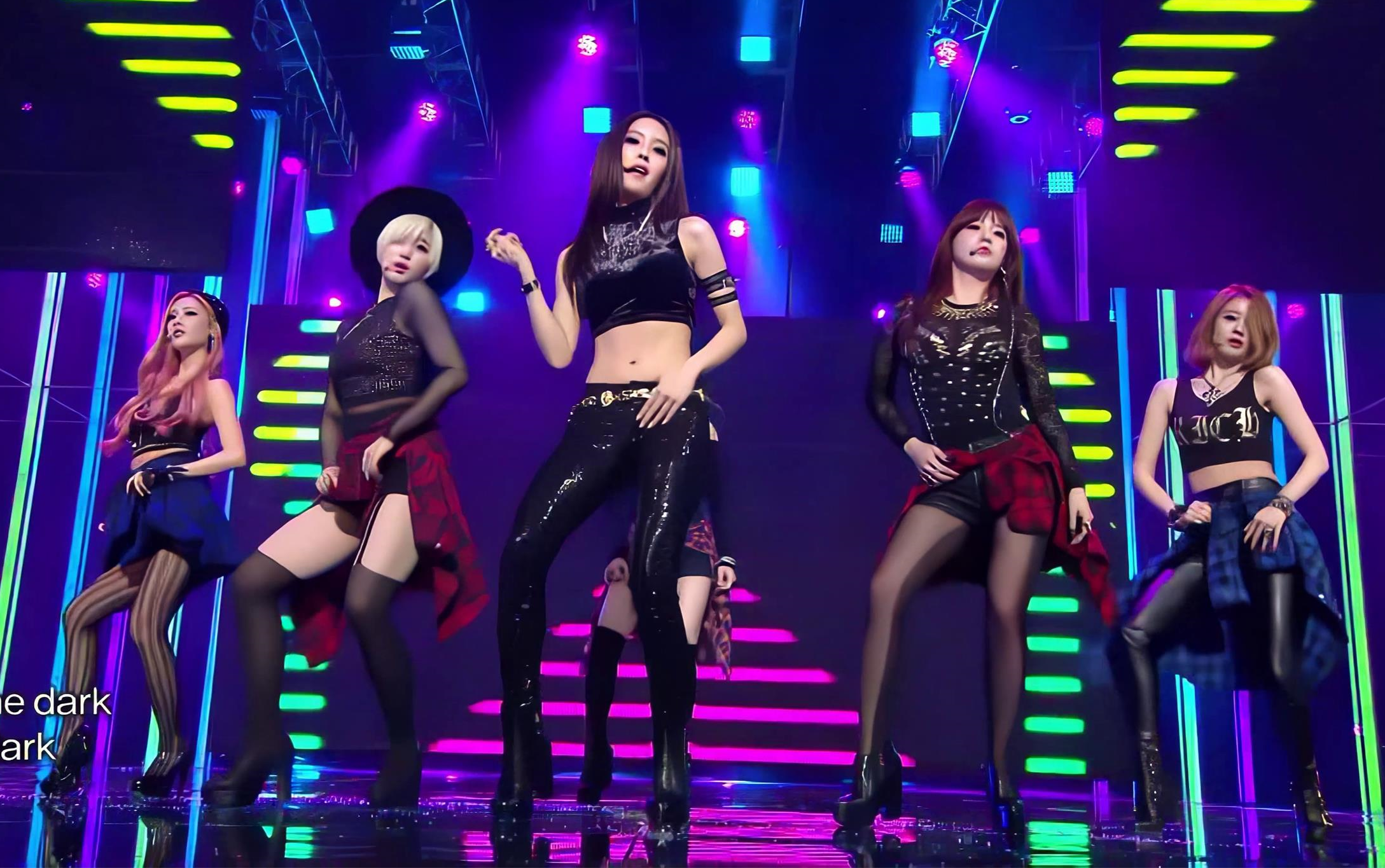 [图]【4K 舞台】T-ARA《 Number 9 + Do You Know Me 》MBC Gayo Daejun 20131231