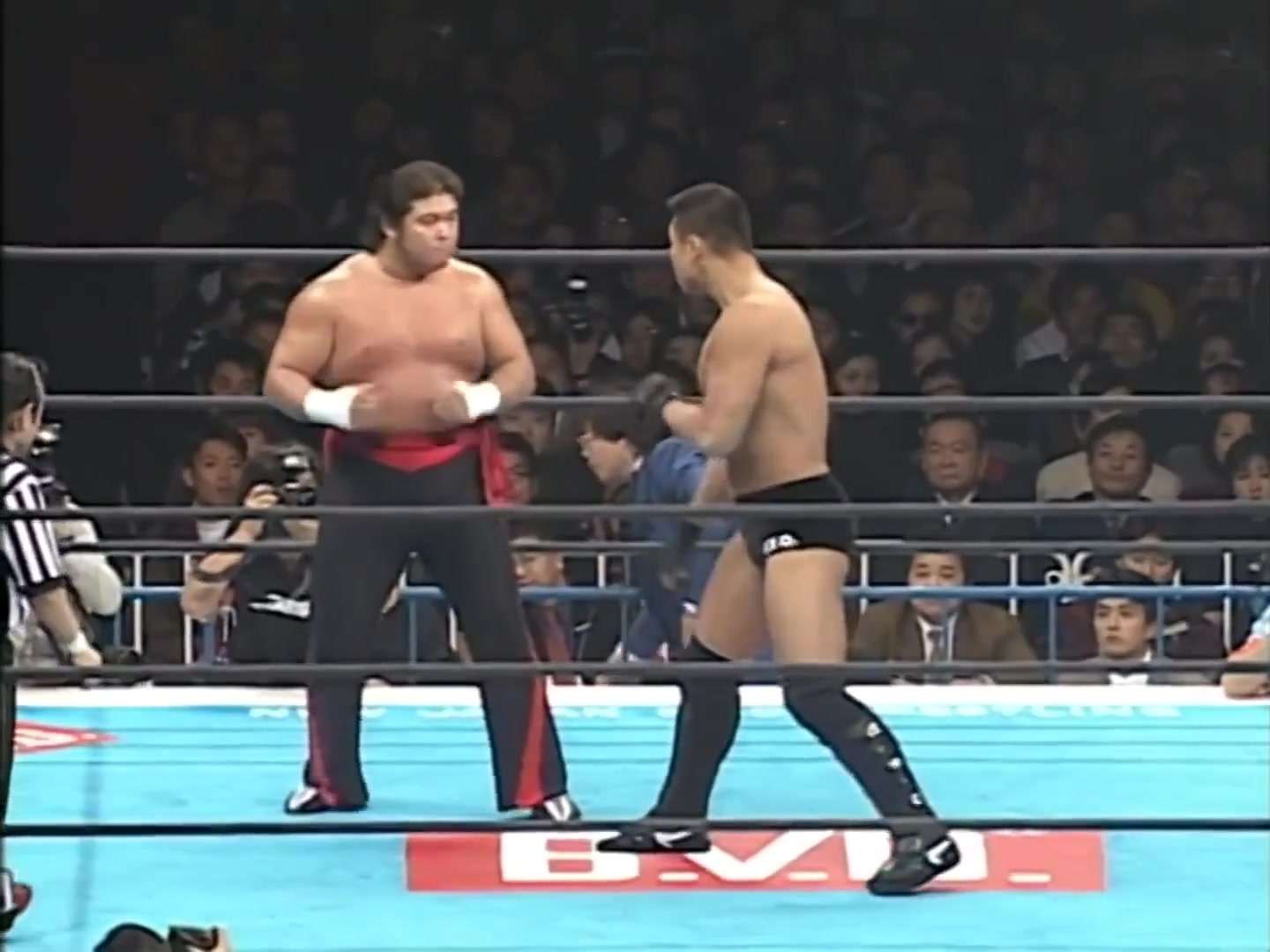 [图]【摔角真打事件】NJPW Wrestling World - 小川直也 vs 桥本真也  1999.01.04