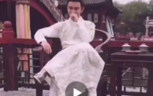 Download Video: 【锦衣之下】国超儿，为什么我看这段花絮那么想笑呢