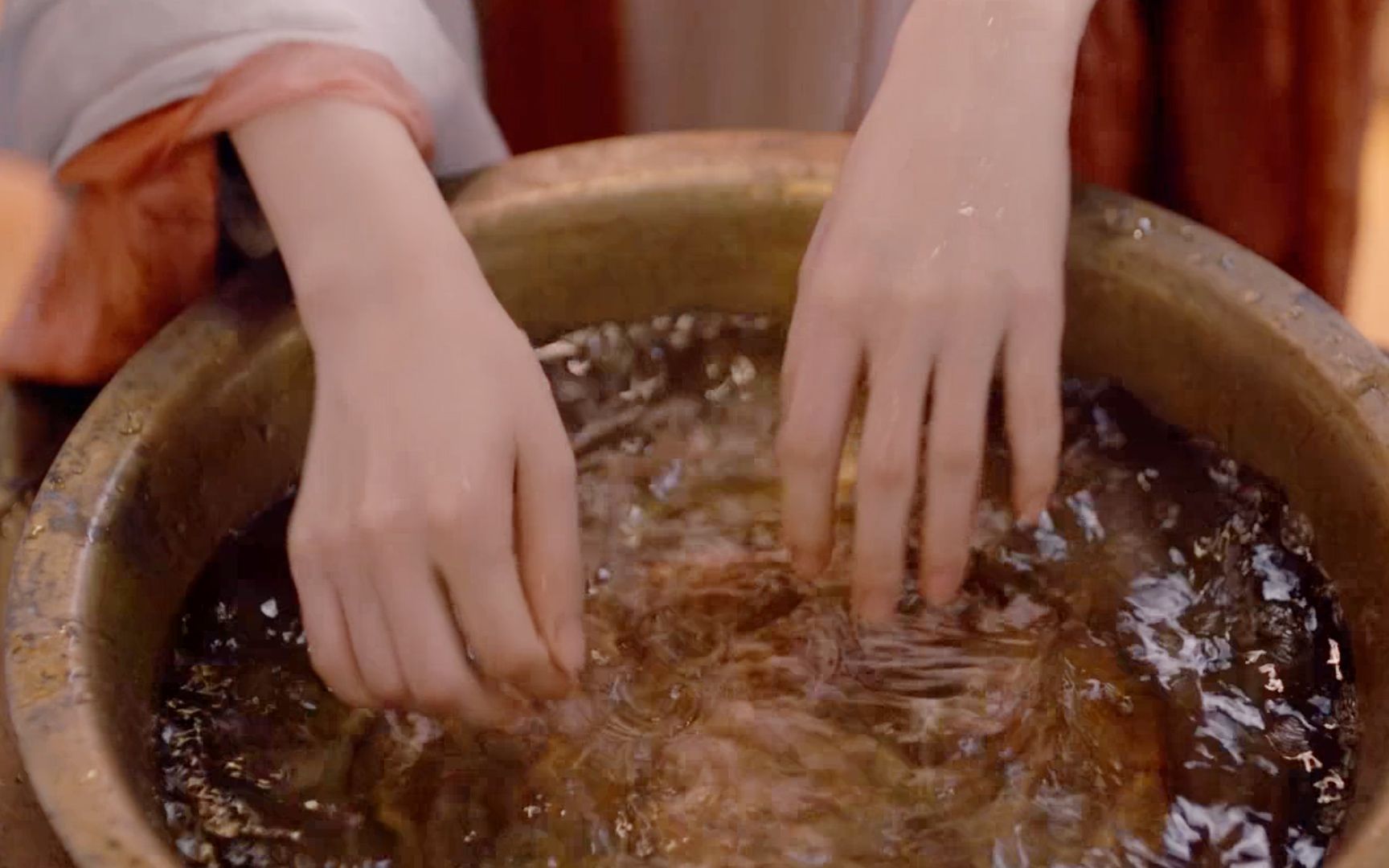 【这个手抚摸的感觉应该很棒吧】一双十指玉纤纤,不是风流物不拈.