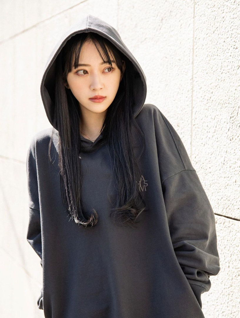 堀未央奈兜帽卫衣