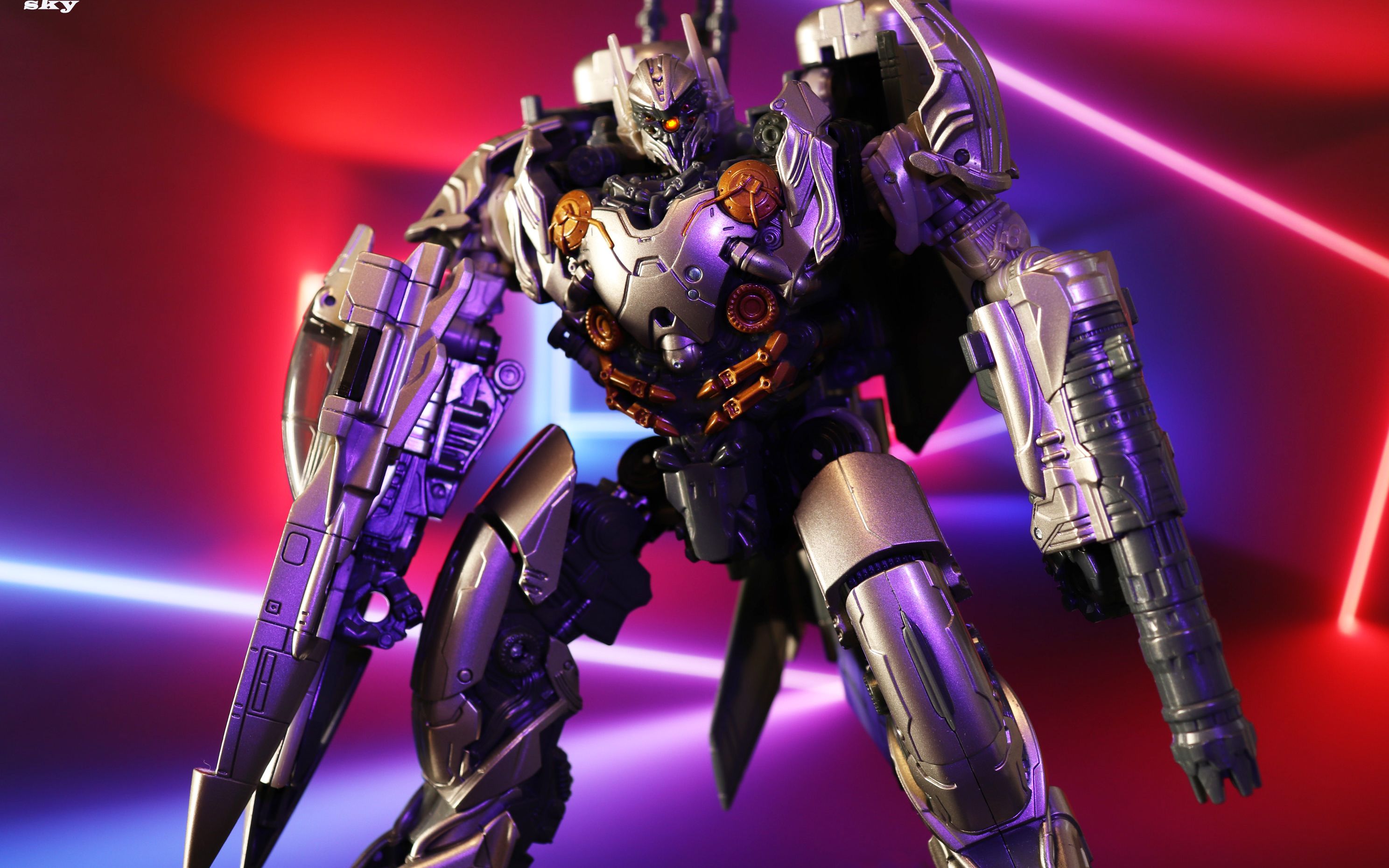 【一游世界】变形金刚小惊喜 电影ss43-氮气宙斯