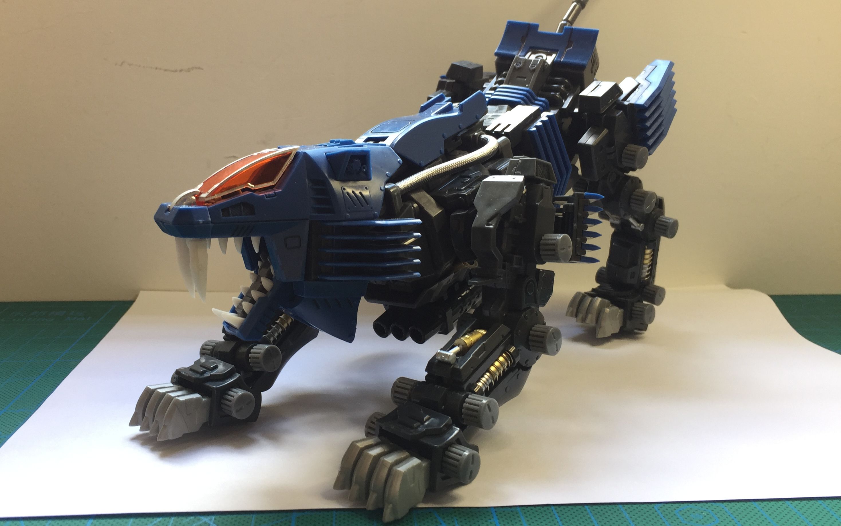 索斯机械兽 重装长牙狮