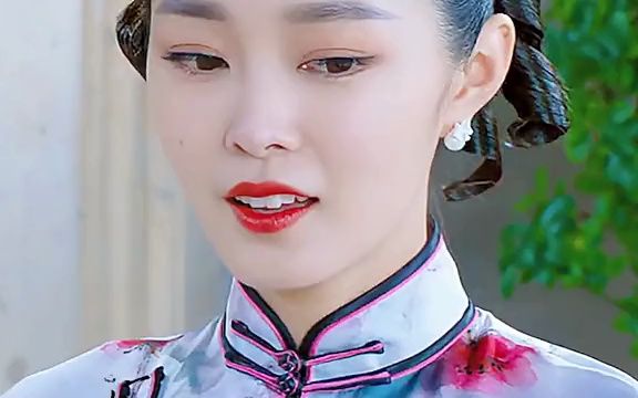 宋轶 1989年10月31日出生于湖北省荆门市,中国内地女演员,最美旗袍