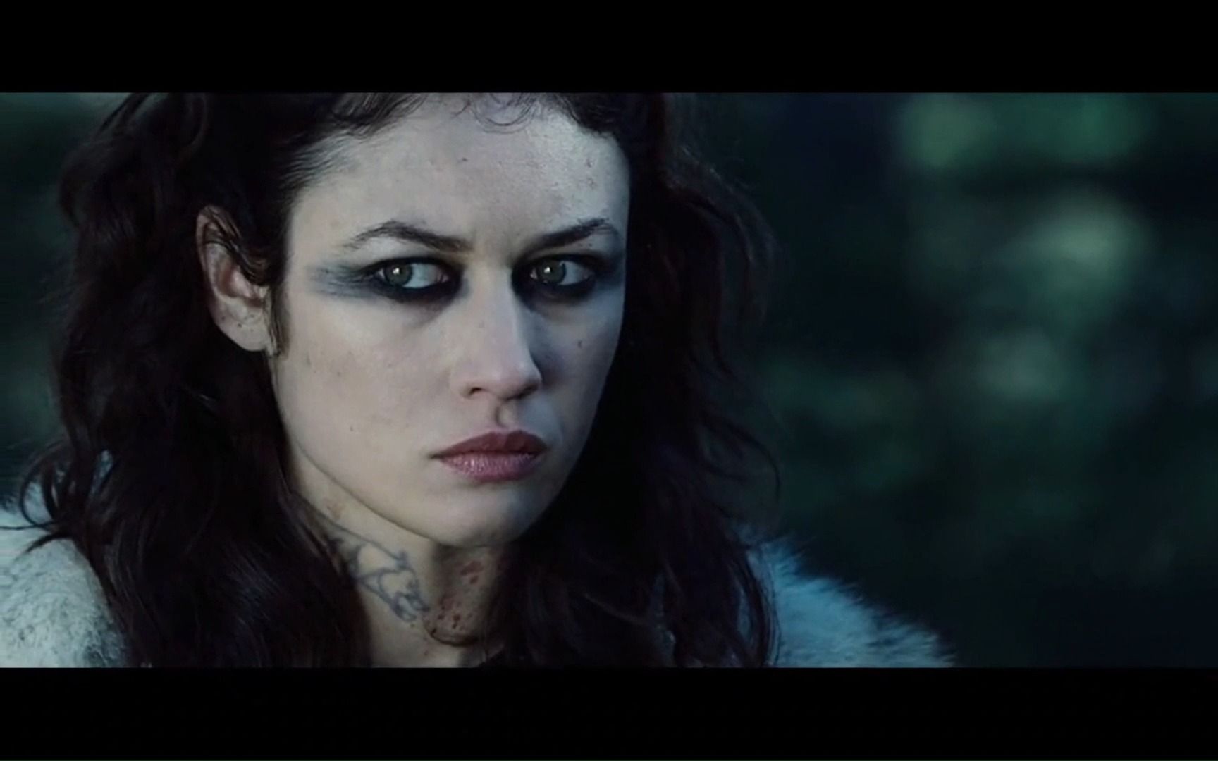 百夫长两个女战士战死