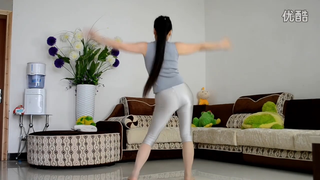 烛英阿姨广场舞c