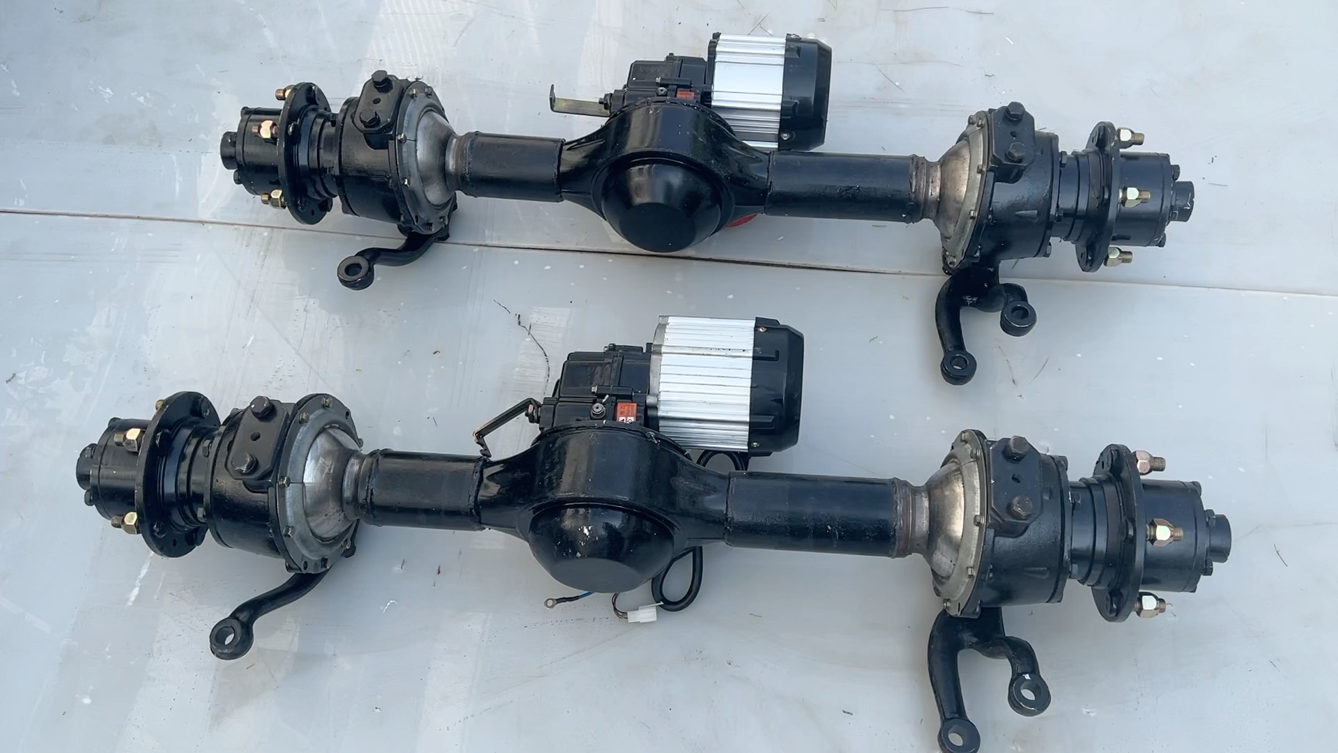 型驱动桥四驱四转果园采摘车驱动桥电动车驱动桥四驱四转驱动前后桥