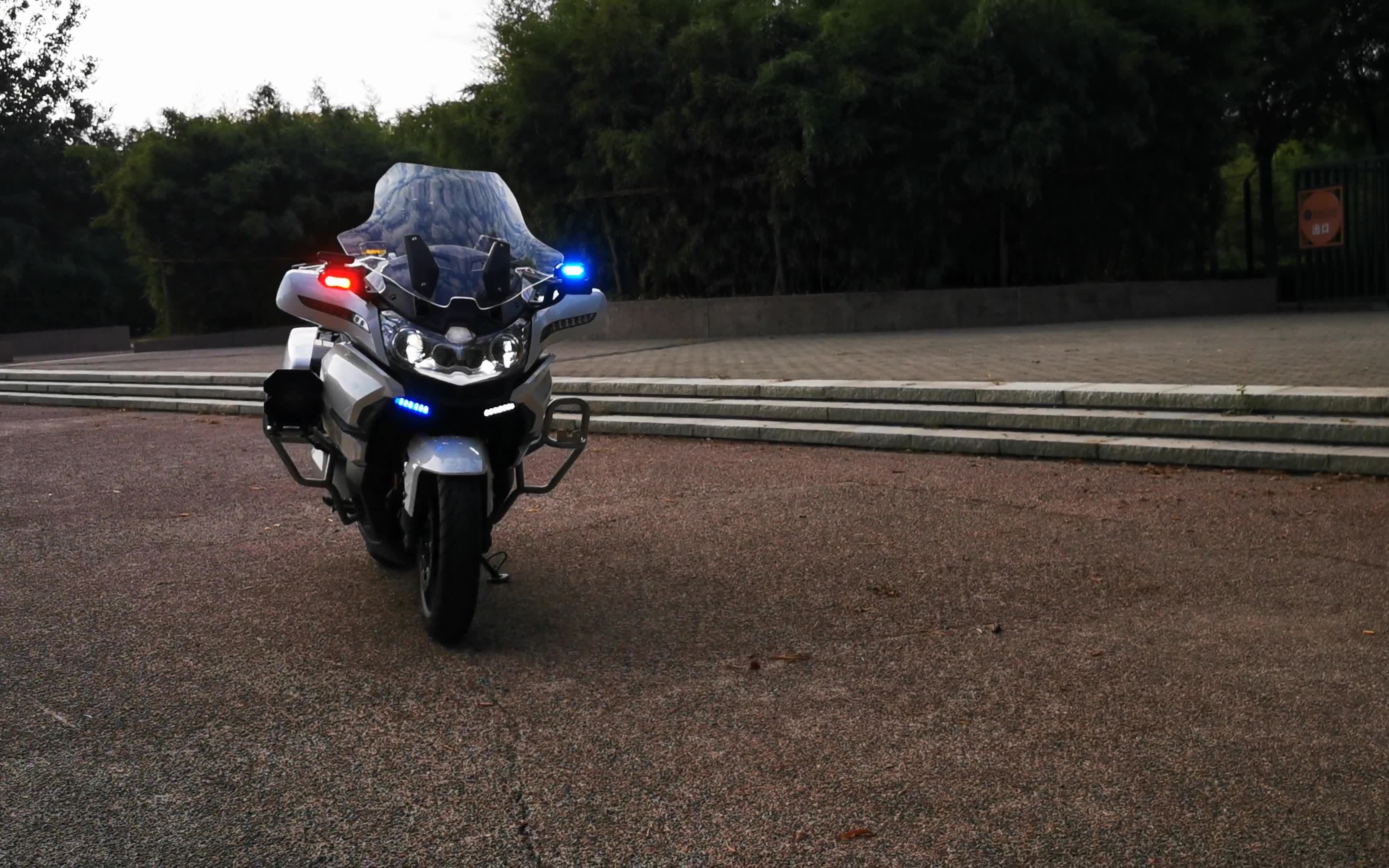 地表最强春风国宾特勤无标识开道车预告喜欢的请三连评论我会出一期