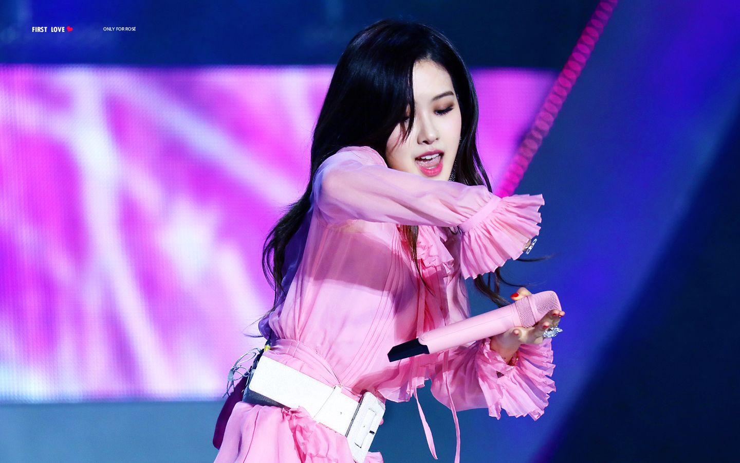 【ros朴彩英】top 10 sexiest outfits of ros