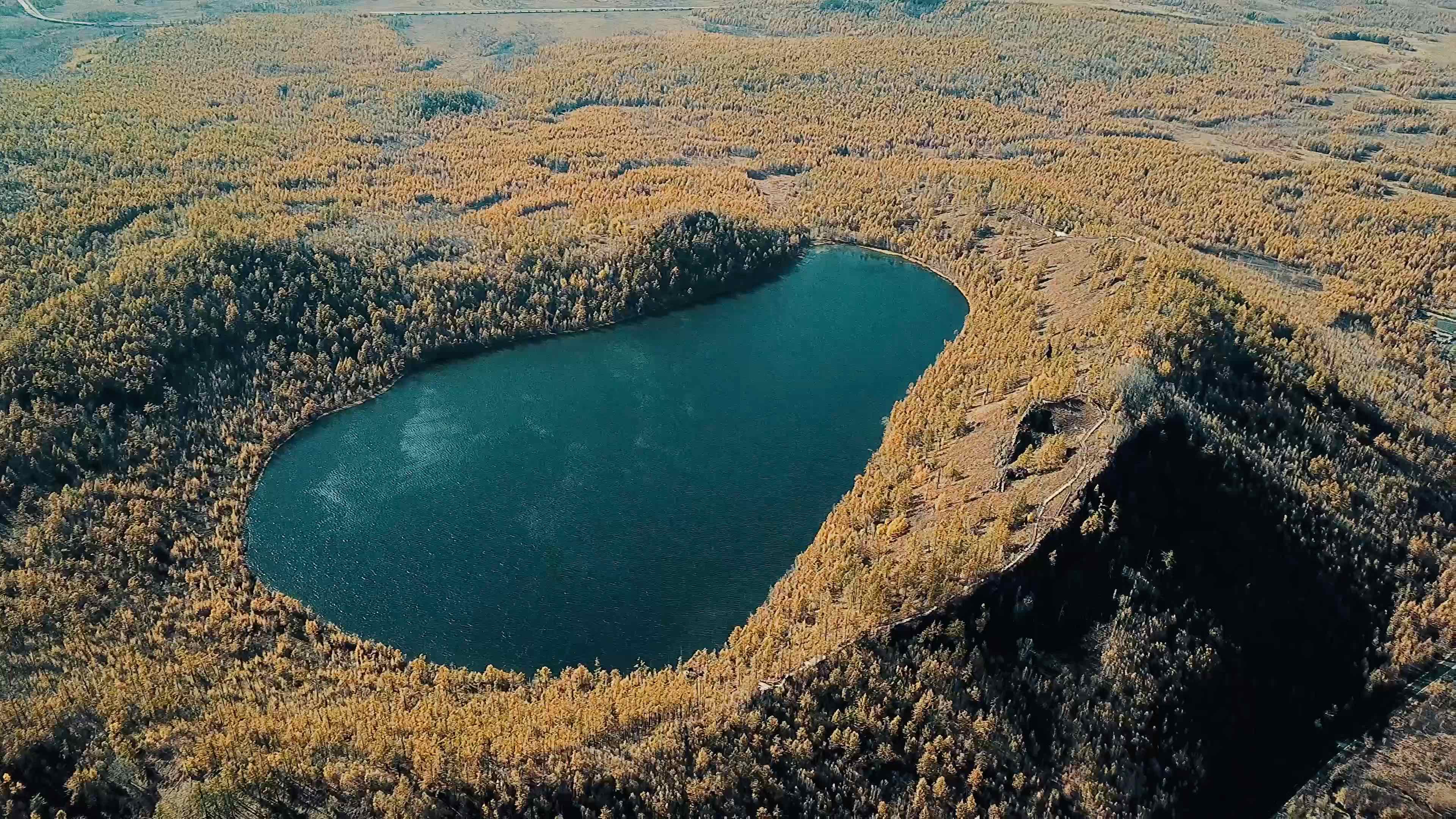 内蒙古阿尔山驼峰岭天池,拍客阿尔山大斌记录