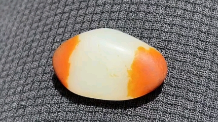 新疆和田玉籽料原石 8.