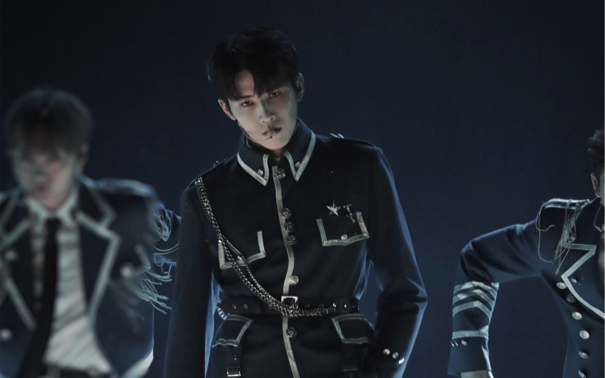 任豪r1se201220腾讯星光大赏曜三机位focus舞台王者归来