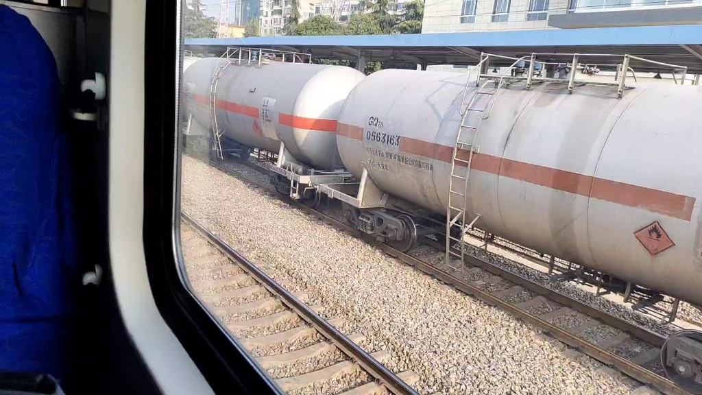 n比例火车模型 西局原色s25k 长鸣n比例hxd3d 宝鸡站