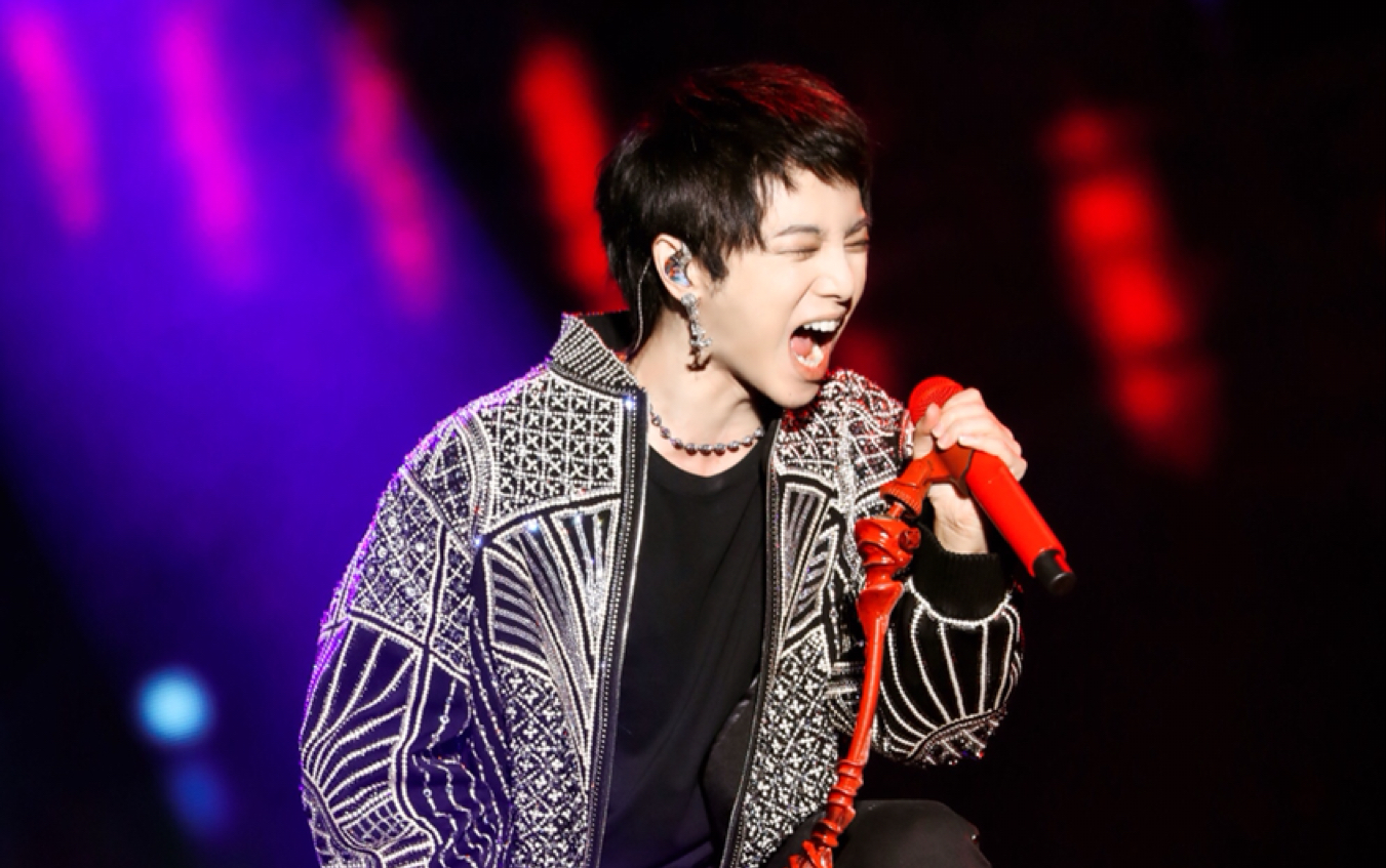 华晨宇18年鸟巢演唱会99场 内场 双节棍