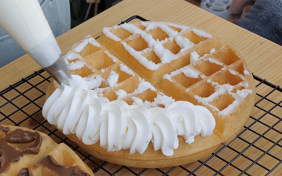 奶油华夫饼图片