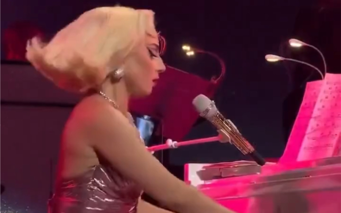 [图]Lady Gaga - Stupid Love Jazz & Piano 爵士钢琴版 赌城驻唱演出2023/08/31