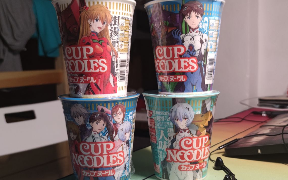 eva联动合味道杯面展示