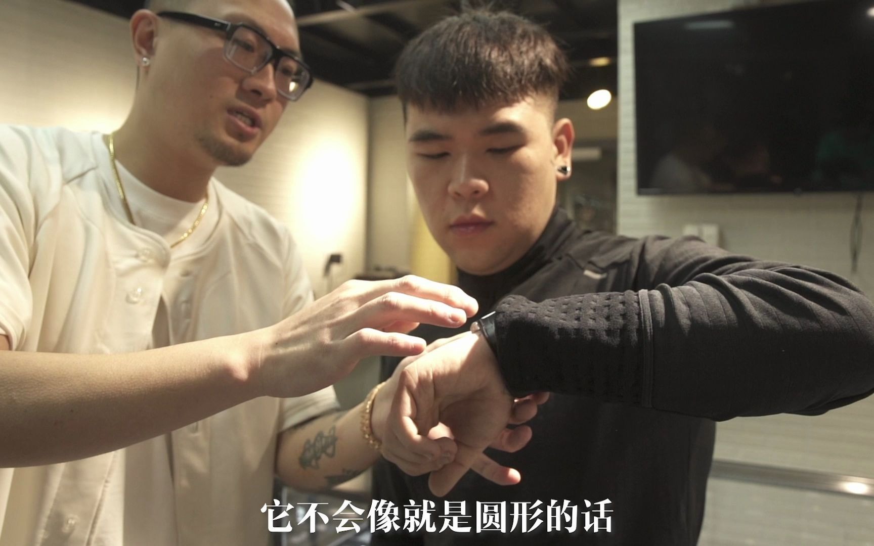 knowknow卡地亚手表vvs级钻石镶嵌