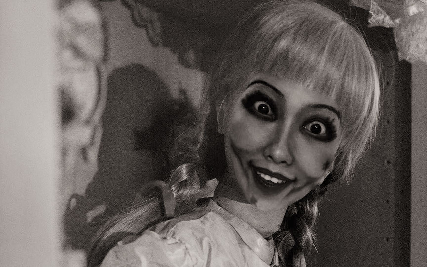 搞笑区up画仿妆 从此再无万圣节 安娜贝尔看了会哭泣