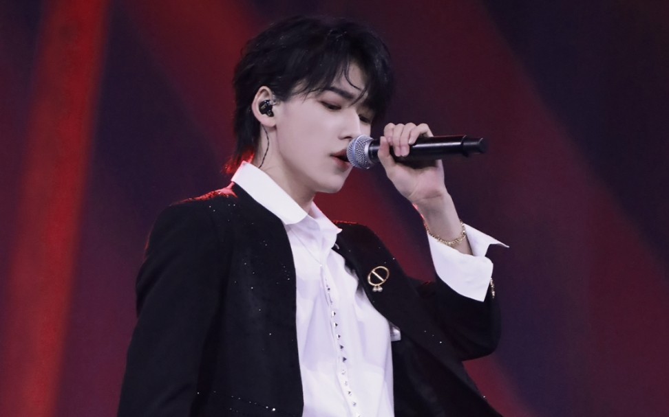 【宋亚轩】东方卫视跨年演唱会|要你管focus_哔哩哔哩 (゜-゜)つロ