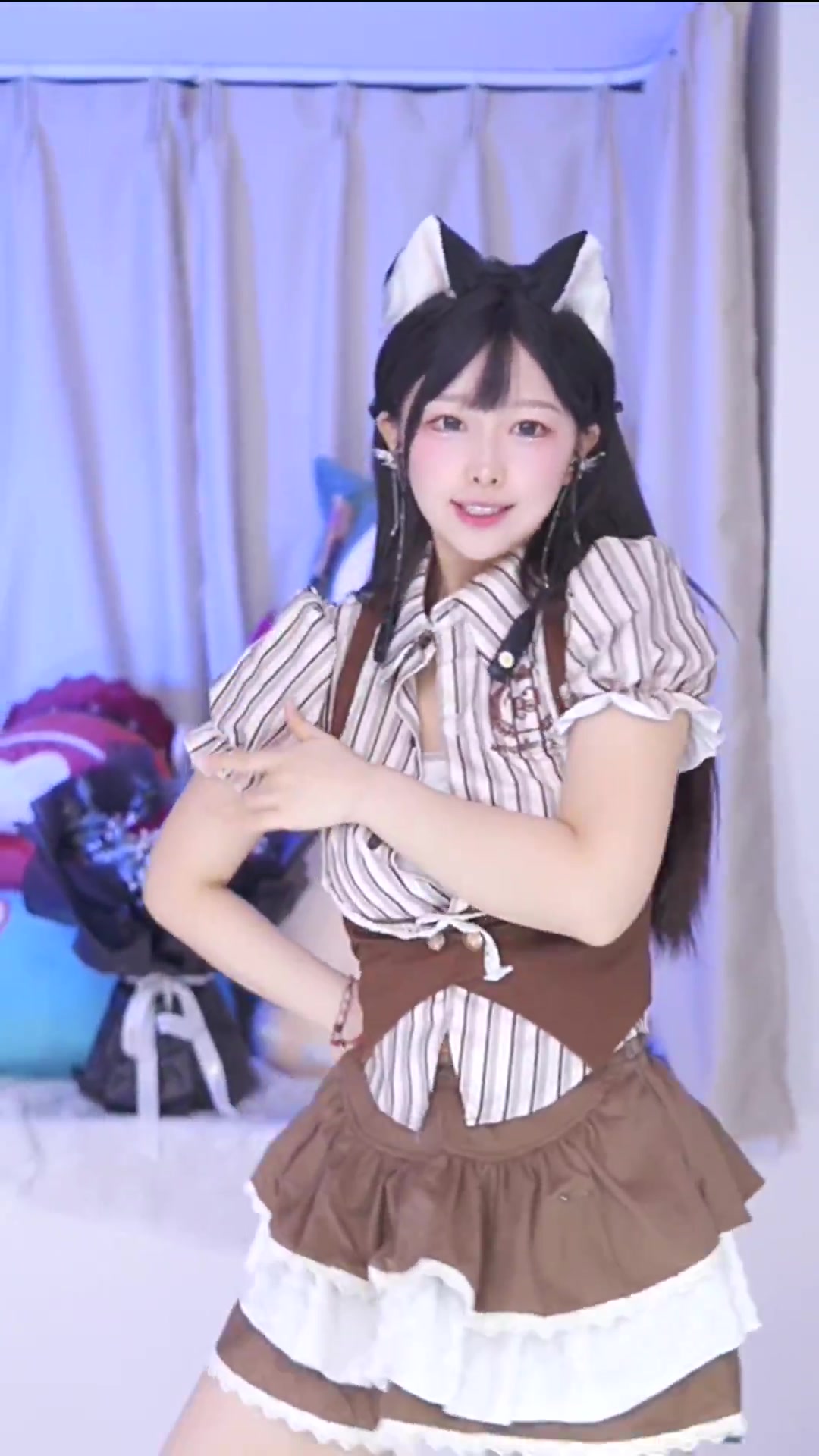 六喵酱酱 退役元气爱豆,受邀参与过…展开