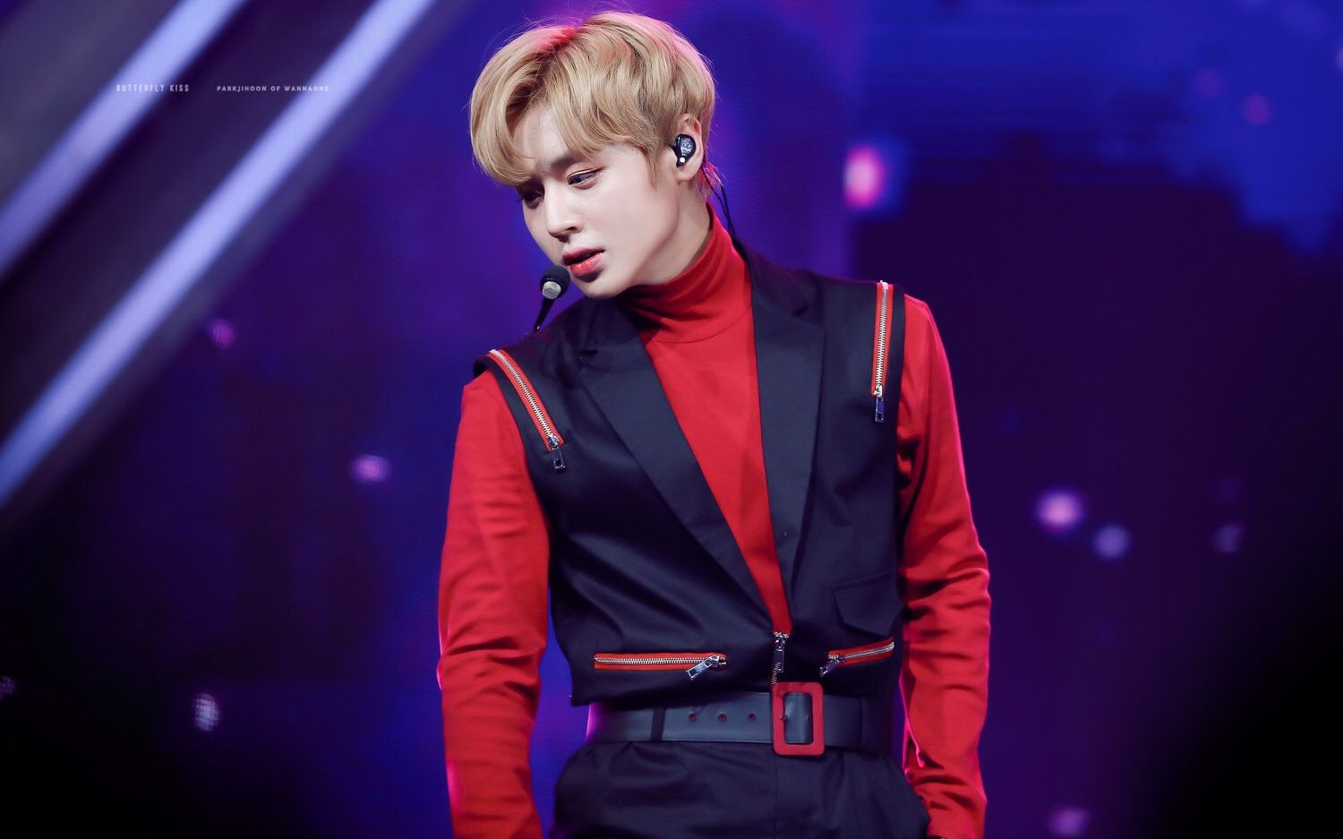 【朴志训】现场超清直拍合集【朴志训】疯狂循环的