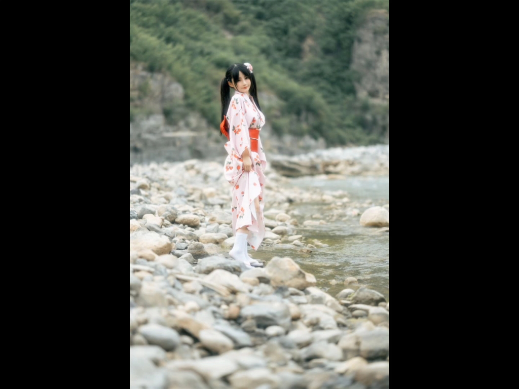白莉爱吃巧克力 ★偶像歌手 艾米莉亚