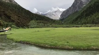 Скачать видео: 2018年稻城亚丁旅行攻略，建议收藏！