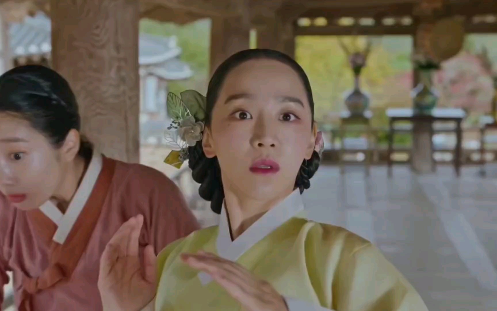 完了!中殿彻底弯了!掰不直了!哲仁王后剪辑