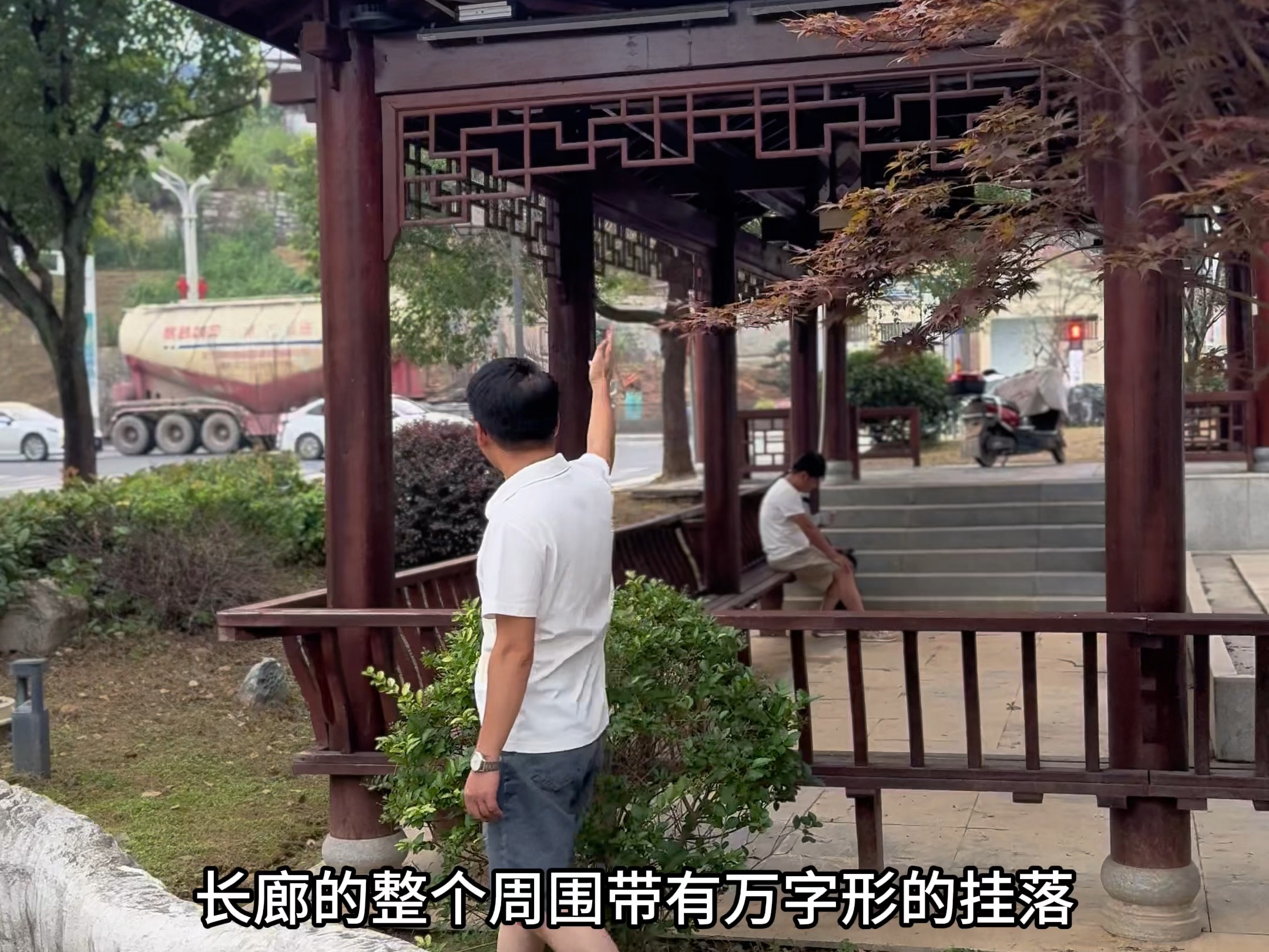 木结构古建长廊款式推荐,园林景区公园庭院需要定制各种款式长廊凉亭