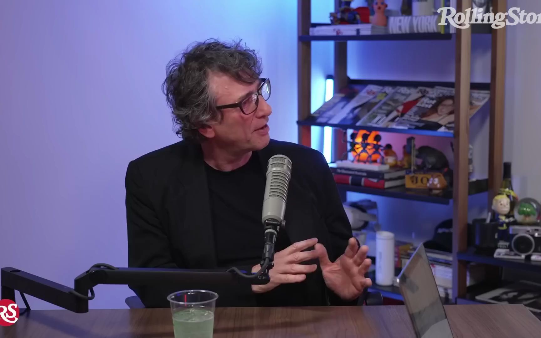 [图]Neil Gaiman on the Secret History of ‘The Sandman' & Killing a Bad Script by Lea