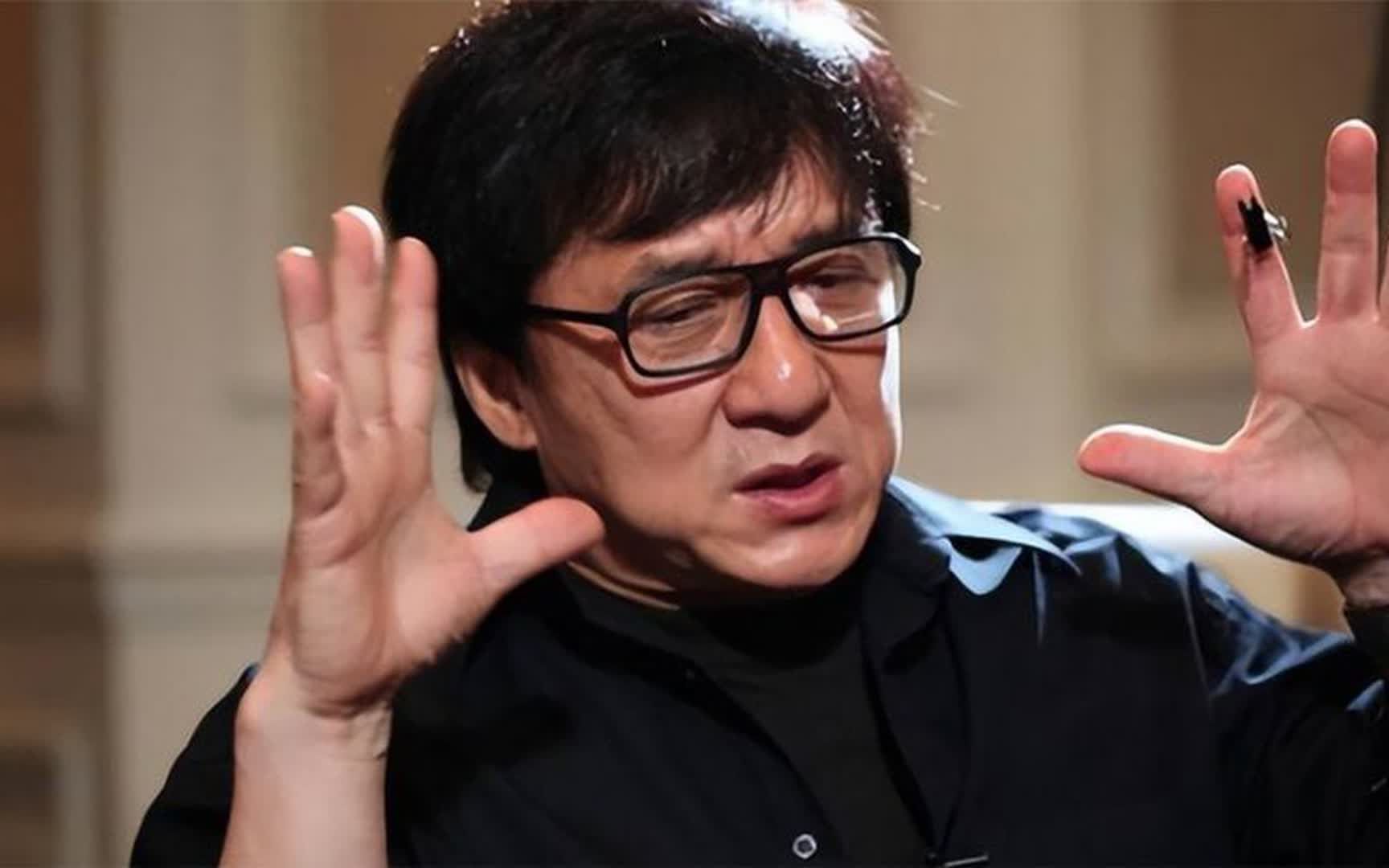 成龙在节目上坦言:她是我见过最不敬业的女演员,但我惹不起!