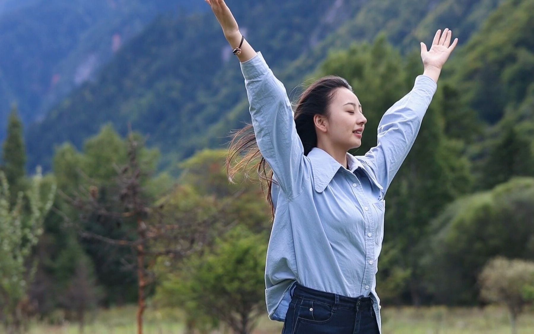 [图]欧洋发来九寨MV，说他有事情，暂时不能给我拍视频了。