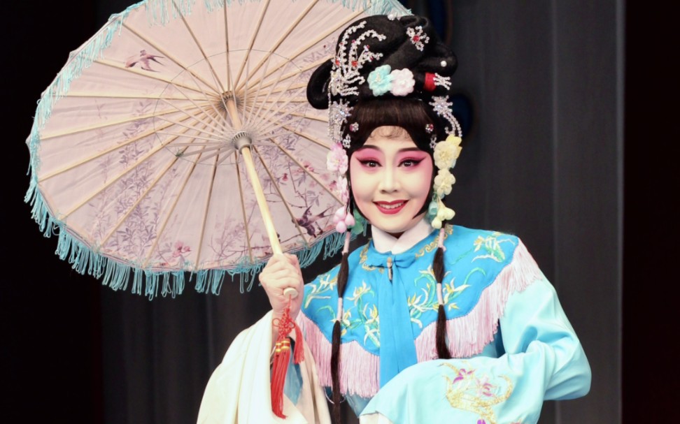 春草闯堂 大连京剧院 张潇涵 张宝月