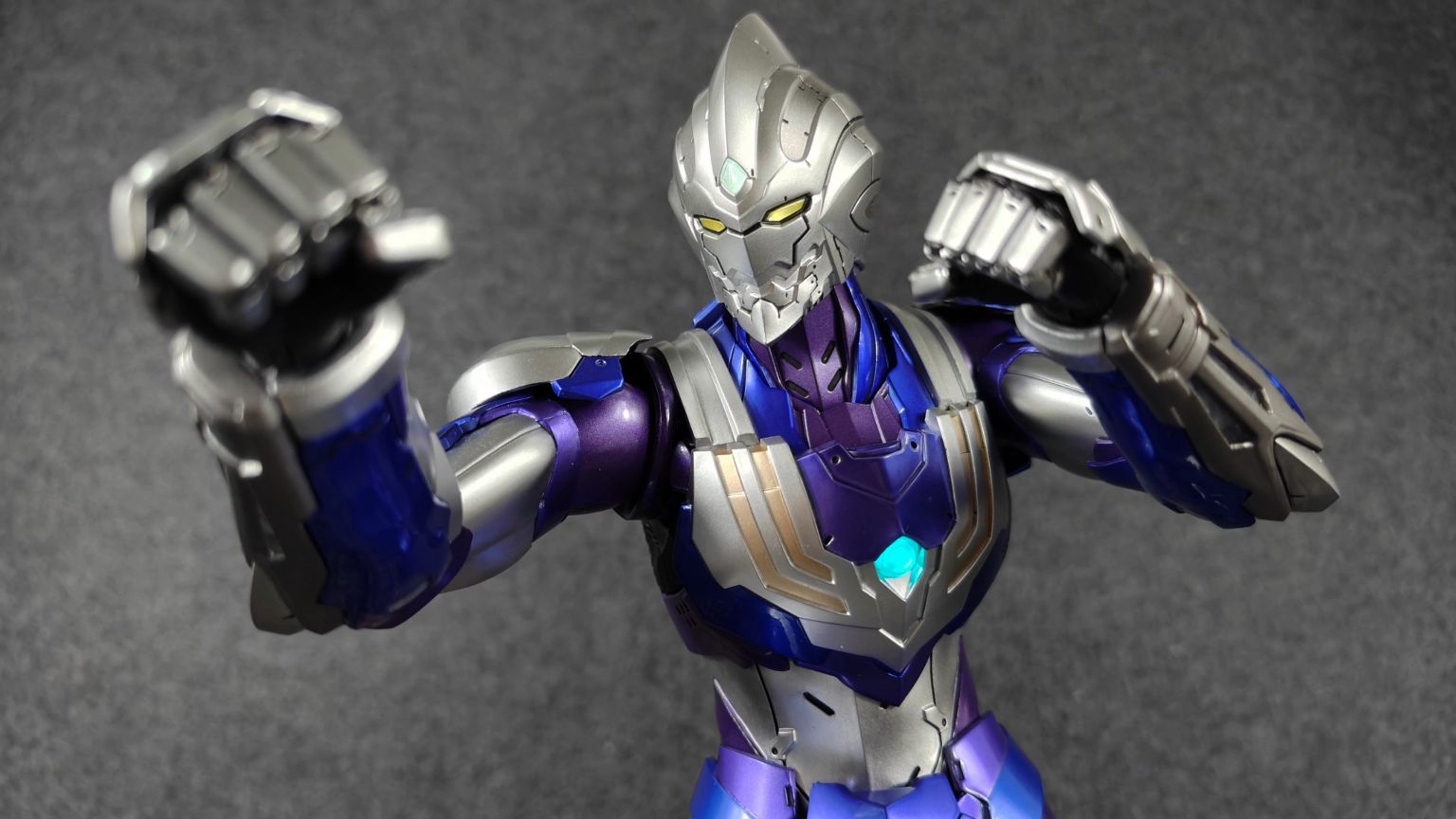 threezero figzero 1/6 机动奥特曼装甲 迪迦空中型