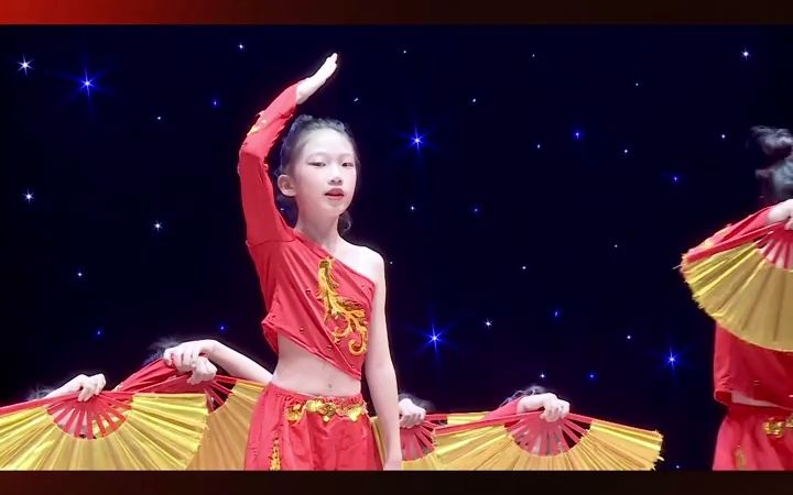 [图]少儿舞蹈红色舞蹈国庆节目《少年志》完整版💃适合少儿国庆、元旦、六一表演的女生团体舞蹈节目，太飒了，完整版可观看。喜欢收藏起来呀！少儿国庆节女生舞蹈少儿元旦舞蹈