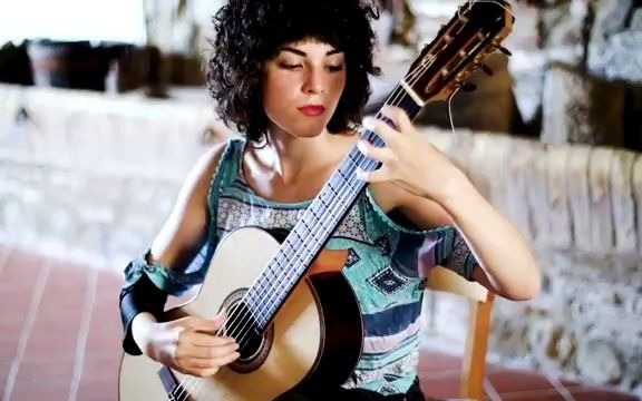 [图]《方丹戈舞曲》Fandango - Joaquin Rodrigo | Cristina Galietto