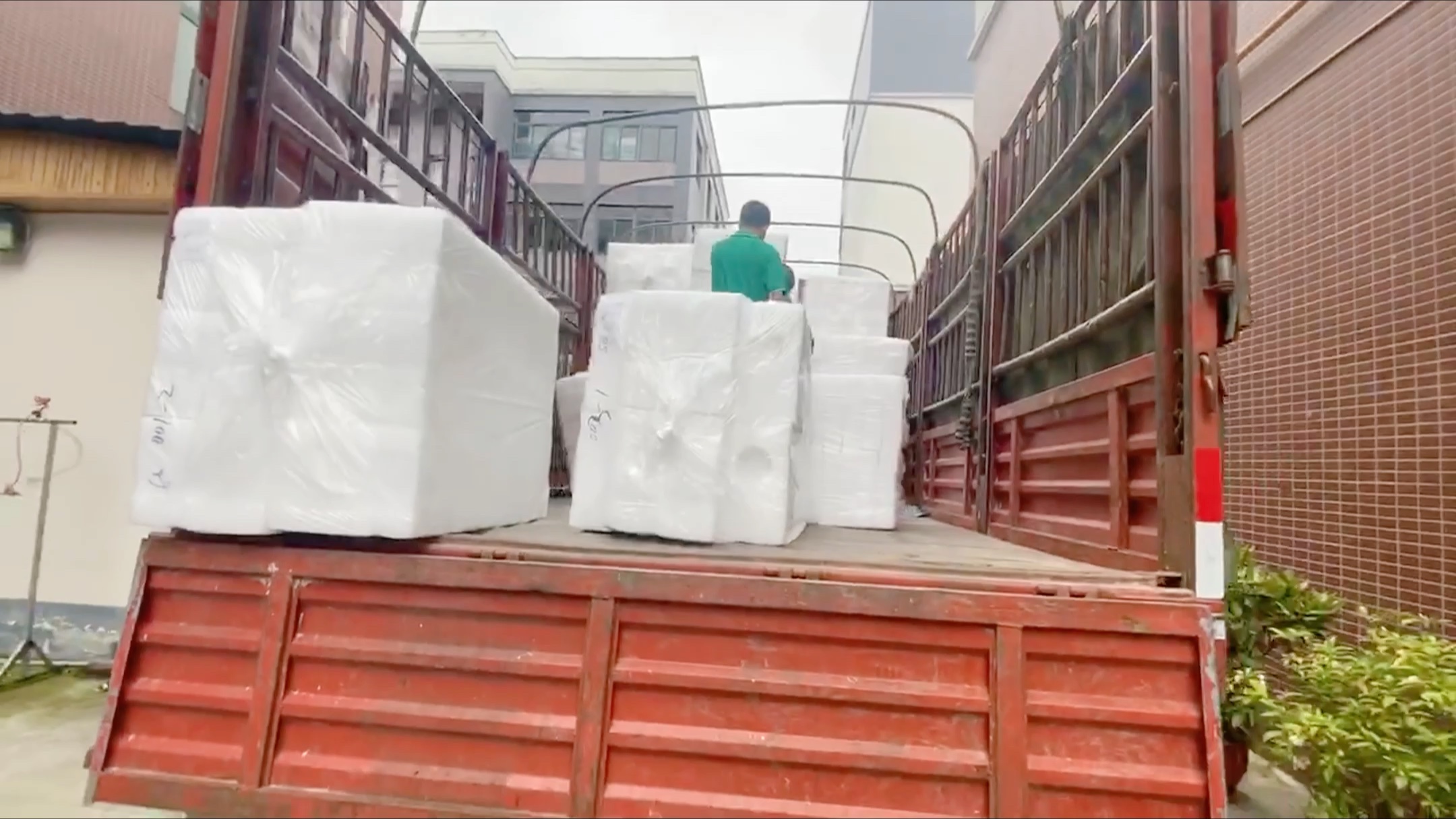 珍珠棉厂家行业动态：市场走向与技术创新
