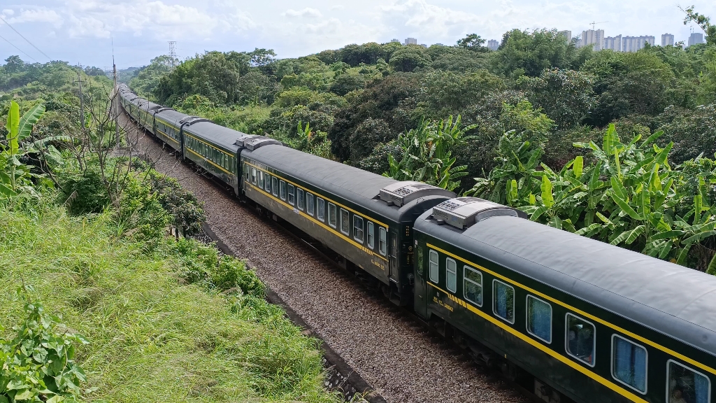 t290提速通过k882处