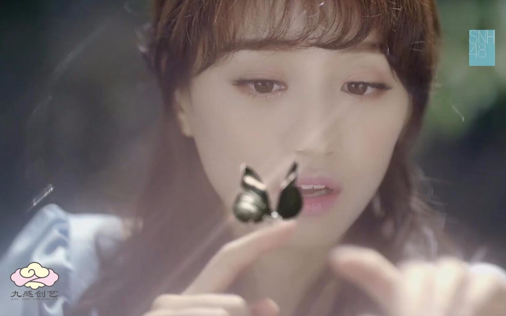 卡黄黄婷婷李艺彤夜蝶