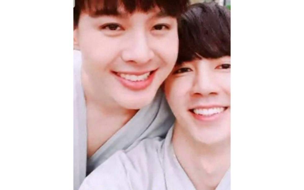 个乖巧自然的依过去丨明总和他的小海3saintzee黄明明李海海zeesaint