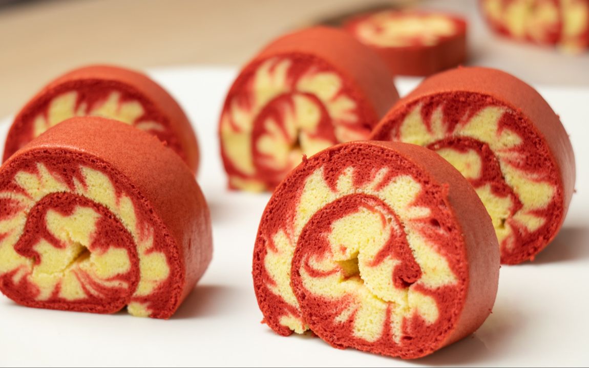 红丝绒旋风蛋糕卷,这也太好看了